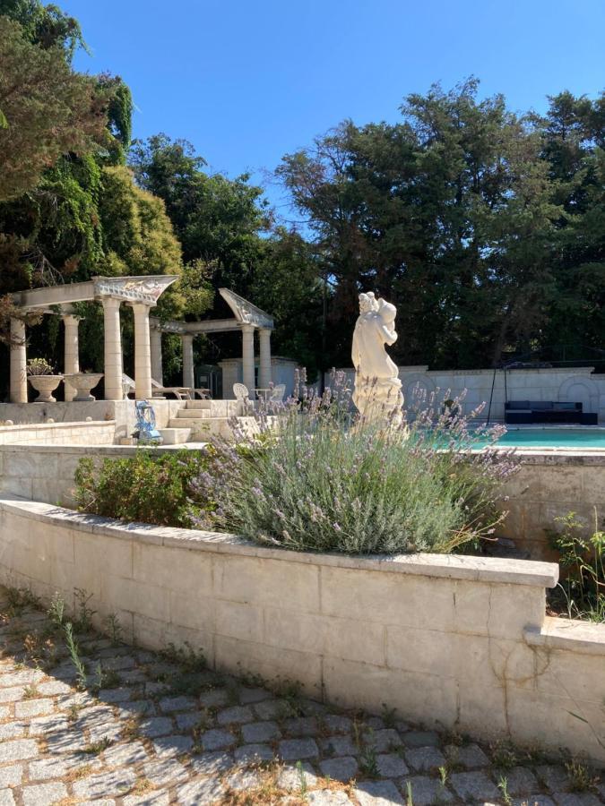 Gite Encore Un Soir Hyères المظهر الخارجي الصورة